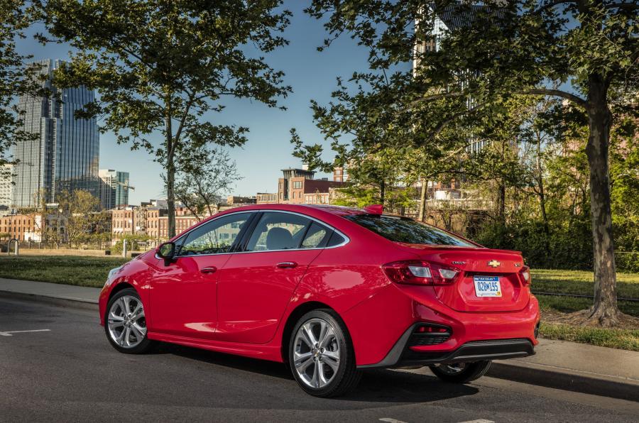  Chevrolet Cruze Premier RS 2016 года  (фото 32 из 34)